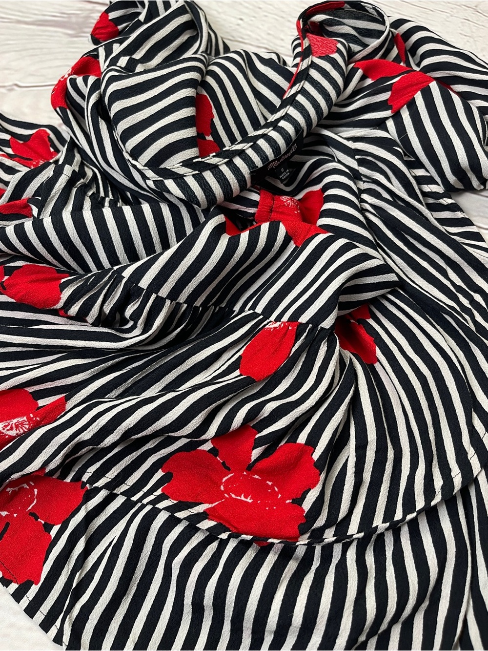 MADEWELL striped black & white lightweight dress with red floral print, size 0 - Picture 9 of 12